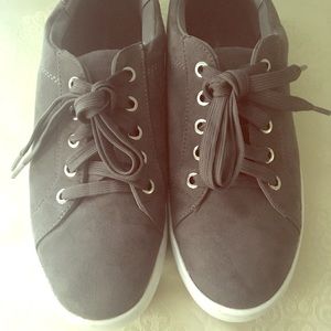 Liz Claiborne lace up women shoes size 8